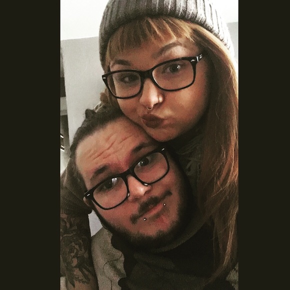 Meet your Posher, Madison - Picture 1 of 1